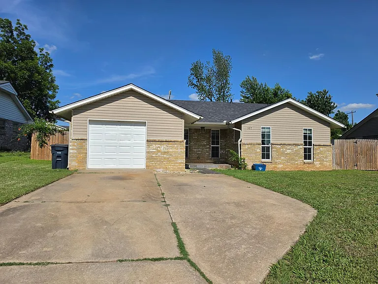 107 Hardesty Dr — Photo 13