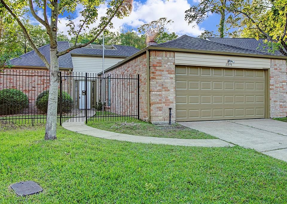 1st image of 17215 W Sugar Meadow Dr