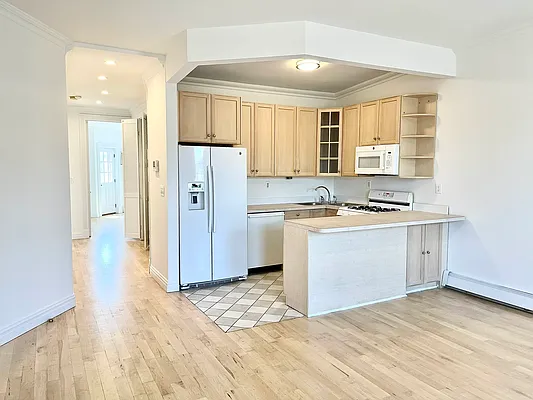 Rented by Douglas Elliman | media 15