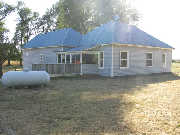 5813 W 69th Ave, Hutchinson, KS 67502