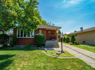 18453 Wildwood Ave, Lansing, IL 60438