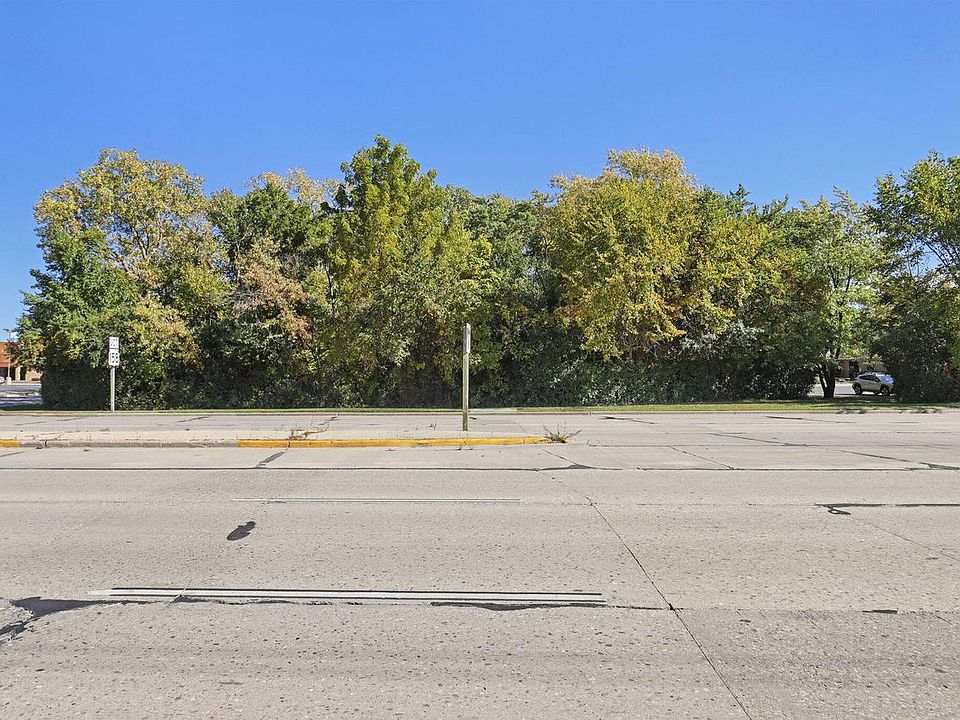 2nd image of 5501 GREEN BAY ROAD