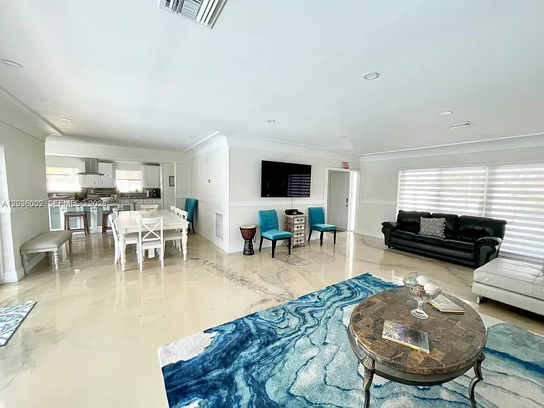 416 N Rainbow Dr — Photo 33