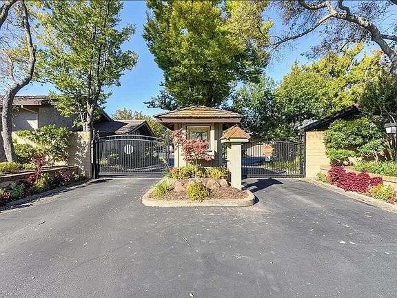 3rd image of 2853 Calle Vista Way