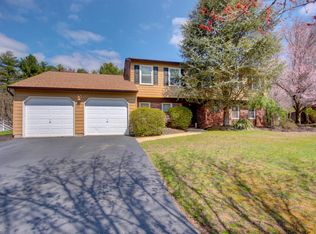 25 Windfall Ln, Marlboro, NJ 07746