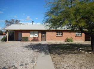 2511 E Winchester Vis, Tucson, AZ 85713