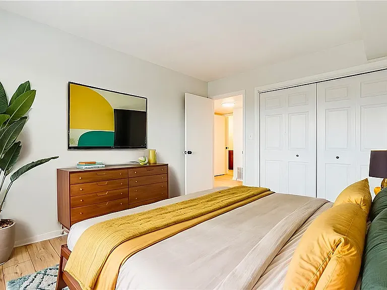 1060 Chatham Park Dr — Photo 12