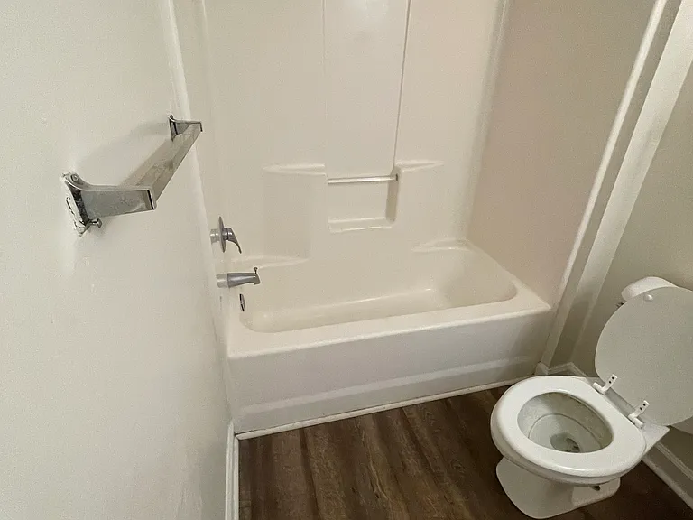 1 Fairview Ct #5 — Photo 6