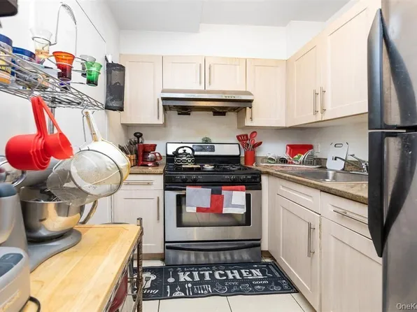 140-24 31st Drive image 6 of 11