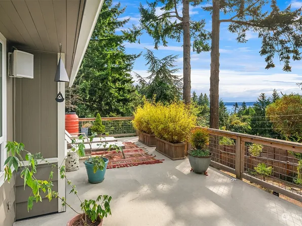 2233 SW 154th Street, Burien, WA 98166