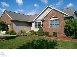 1252 Berkshire Dr, Williamston, MI 48895