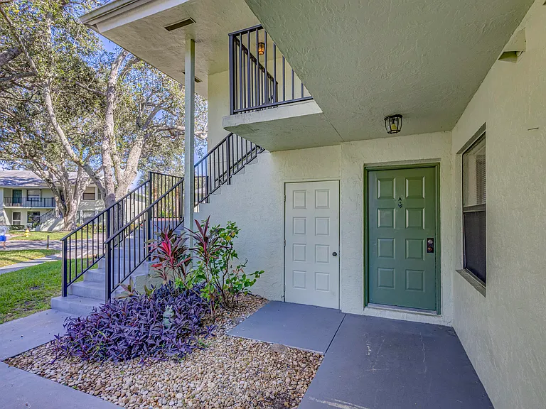 601 Sabal Ridge Cir #A — Photo 6