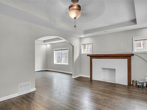 5th image of 4217 College Ave