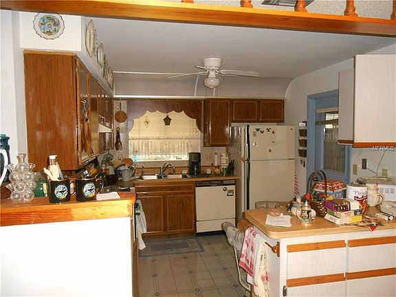 3rd image of 10107 Donhill Ct