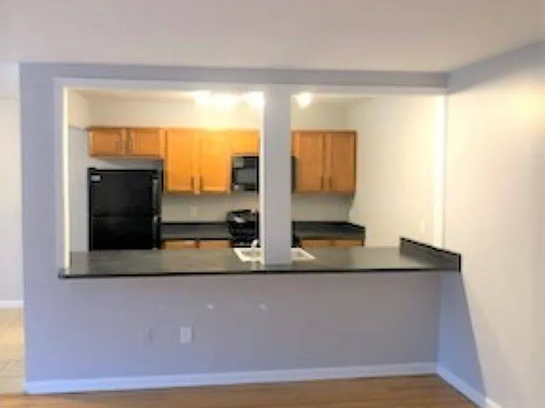 85 Lawrence Rd — Photo 1