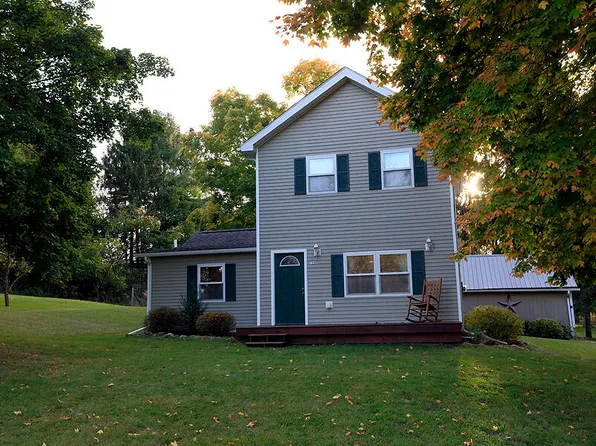 704 Parr St, Manchester, MI 48158