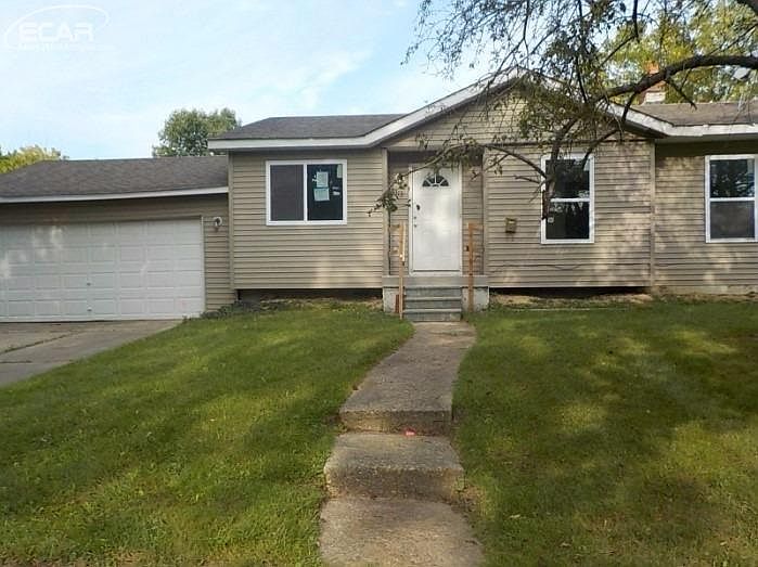 1st image of 3313 Maywood Dr