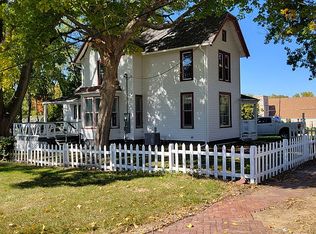 30 S Avenue B, Canton, IL 61520