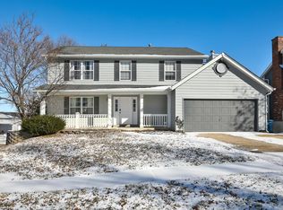 1545 Shadow Ln, Saint Charles, MO