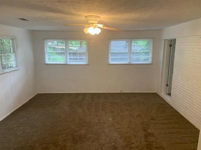1989 Lee Dr — Photo 4