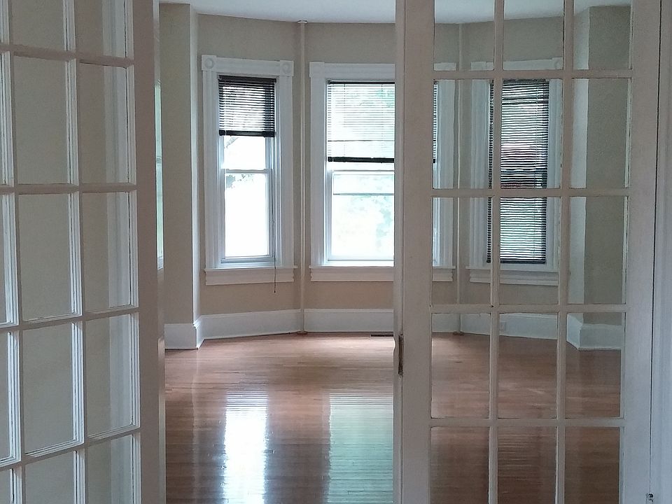2nd image of 315 N Swarthmore Ave APT 1
