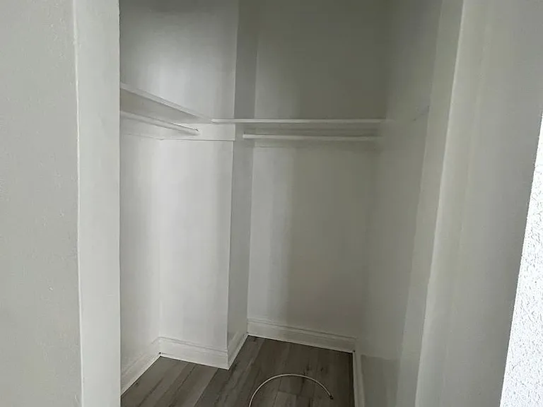 Val D' Kingsley LLC — Photo 41