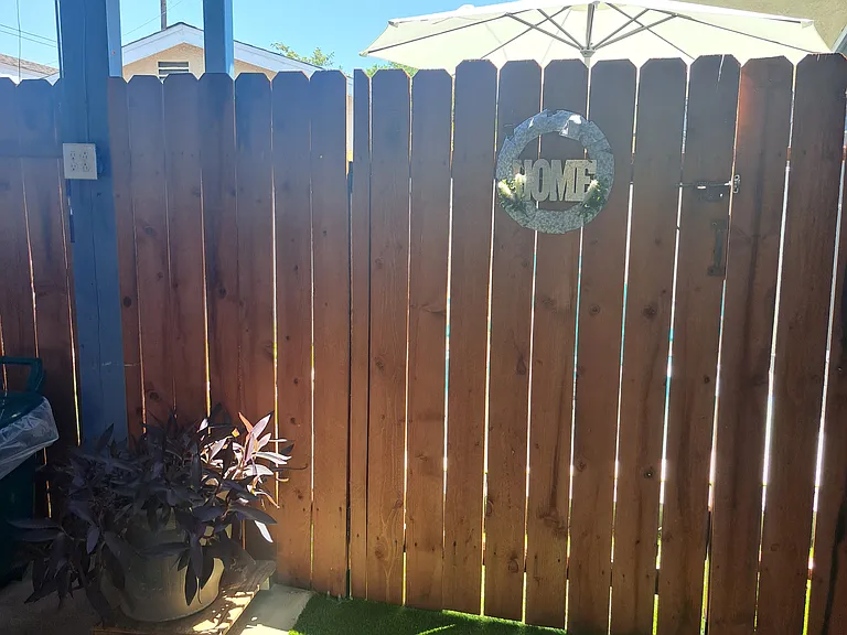 Margaret Ave — Photo 10
