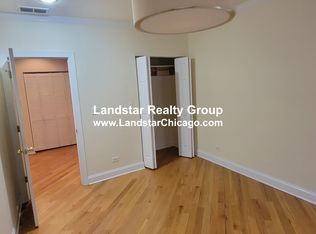 2242 W Morse Ave APT 2, Chicago, IL 60645