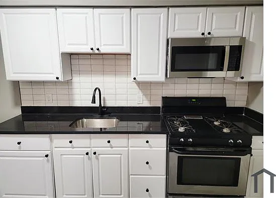 4338 Sheldon Ave — Photo 8