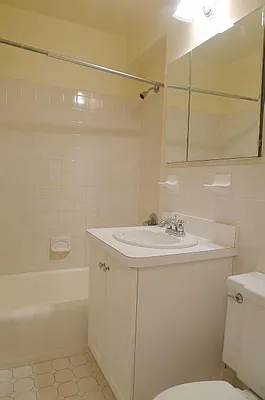 Sold by Robert E. Hill  | media 33