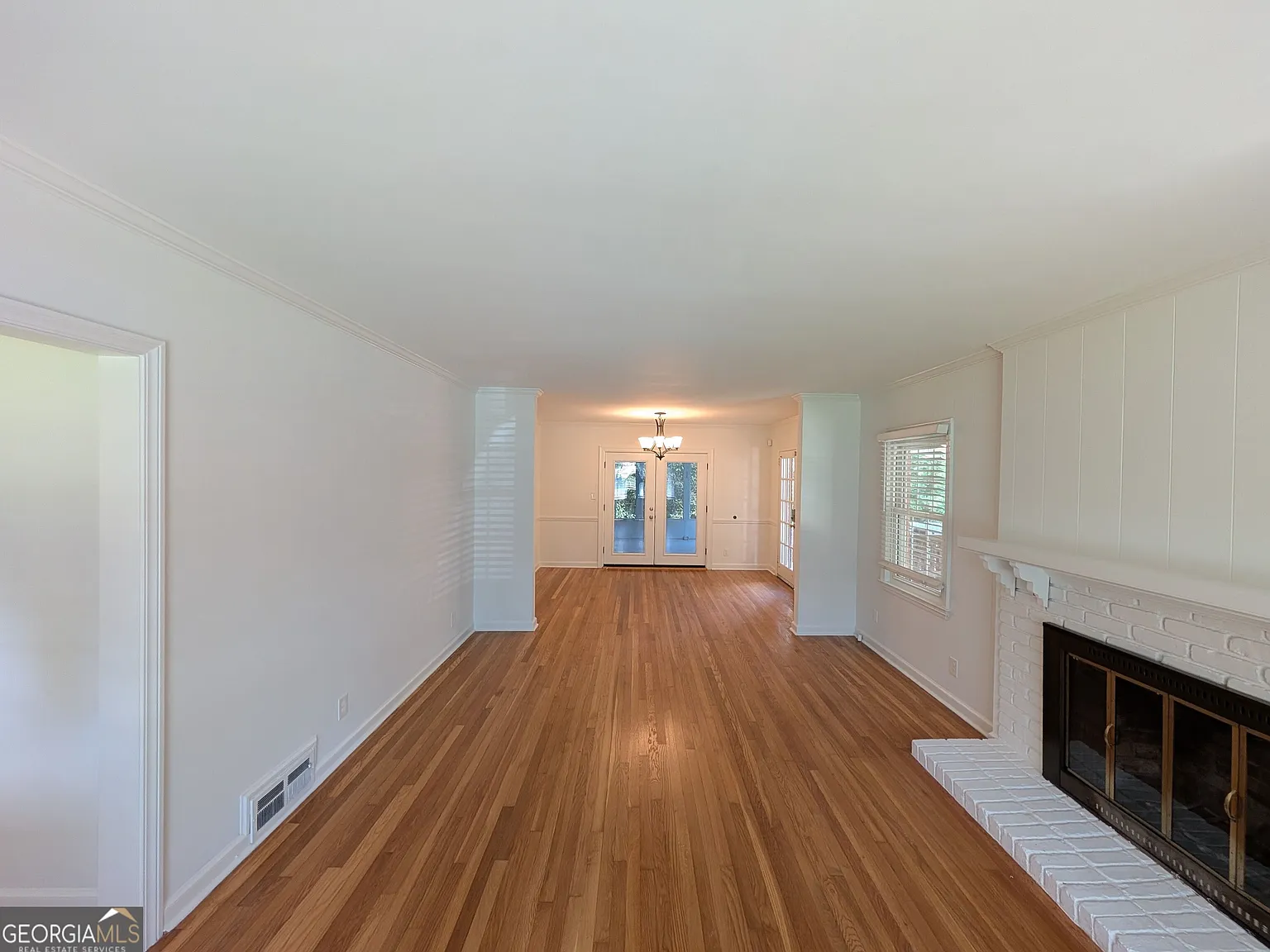 3 bed, 2.0 bath, 1540 sqft, $2,975 — Photo 4