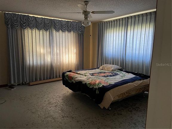 4th image of 1439 General Custer Ave