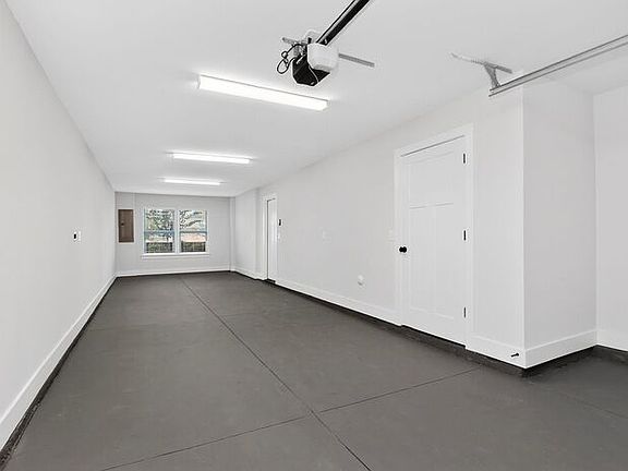 5th image of 2158 N Graham St