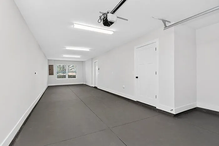 2158 N Graham St — Photo 5