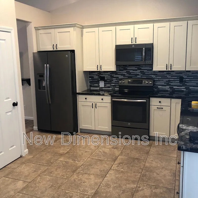 3 bed, 2.0 bath, 1537 sqft, $2,575 — Photo 4