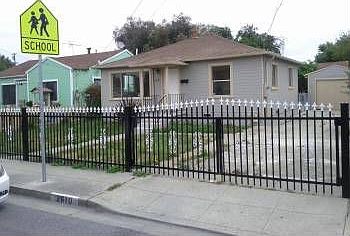 3rd image of 2610 Manchester Ave