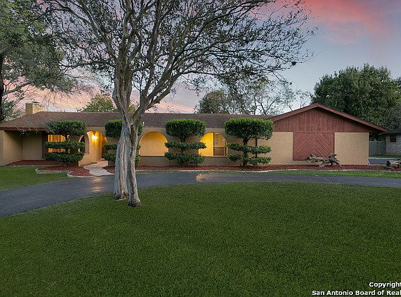 2nd image of 912 Fawn Dr
