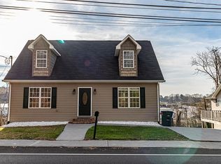 220 S Jackson St, Athens, TN 37303