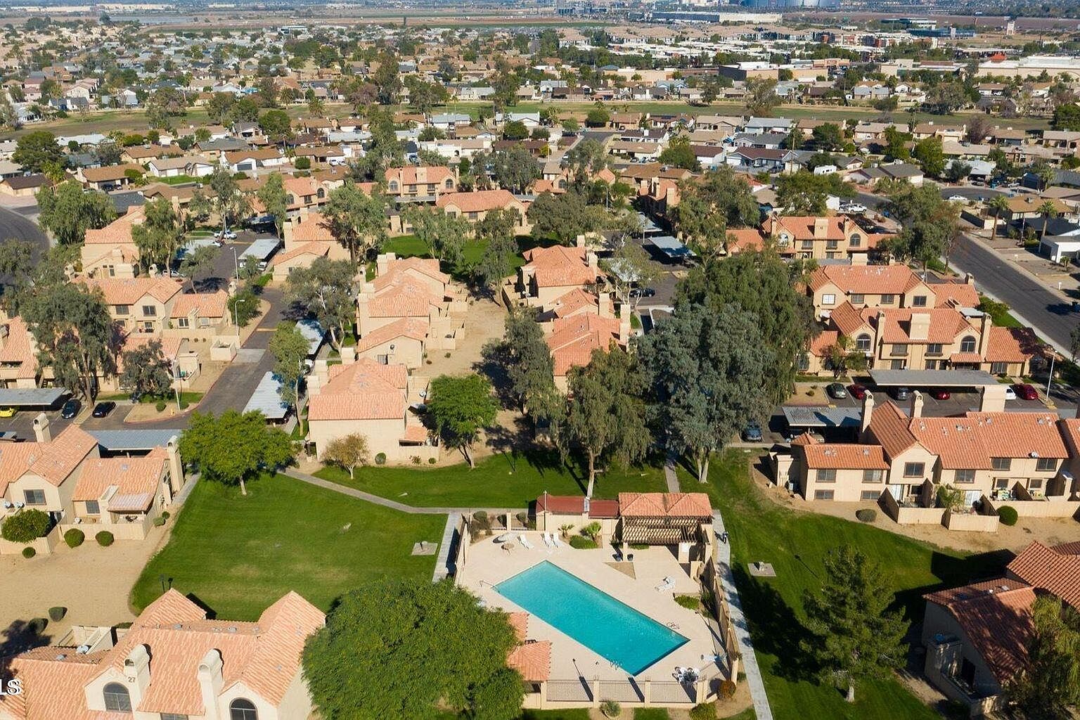 4601 N 102nd Ave UNIT 1156