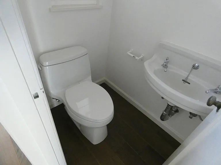 4236 Oakmore Rd — Photo 10
