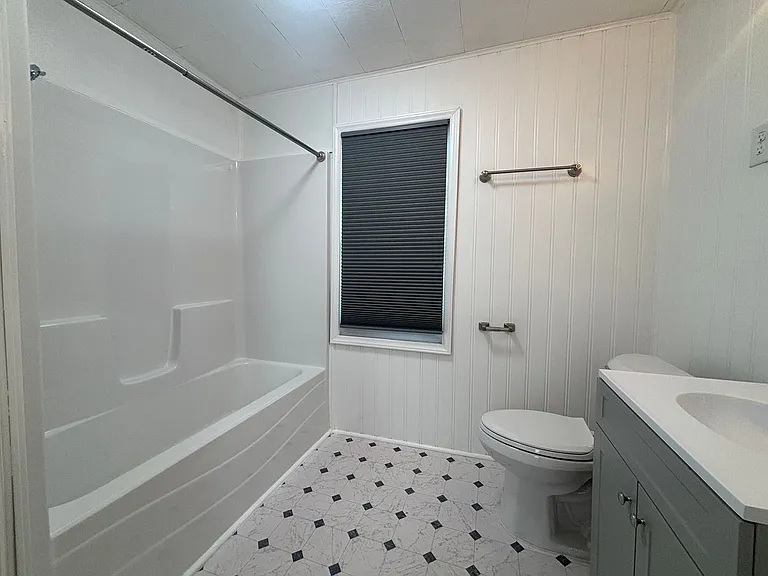 200 Perry St — Photo 19