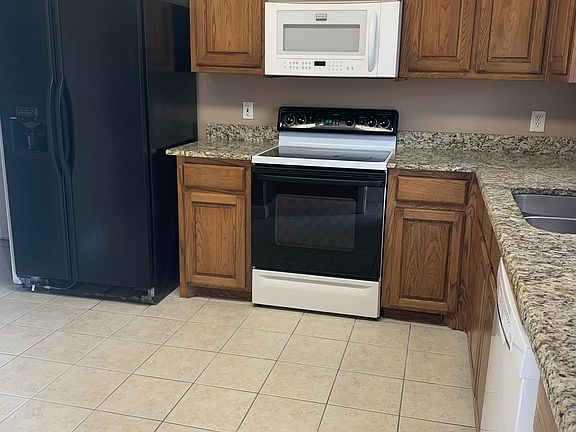 4th image of 500 Harris St