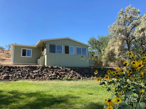 1149 E 4400 N, Buhl, ID 83316