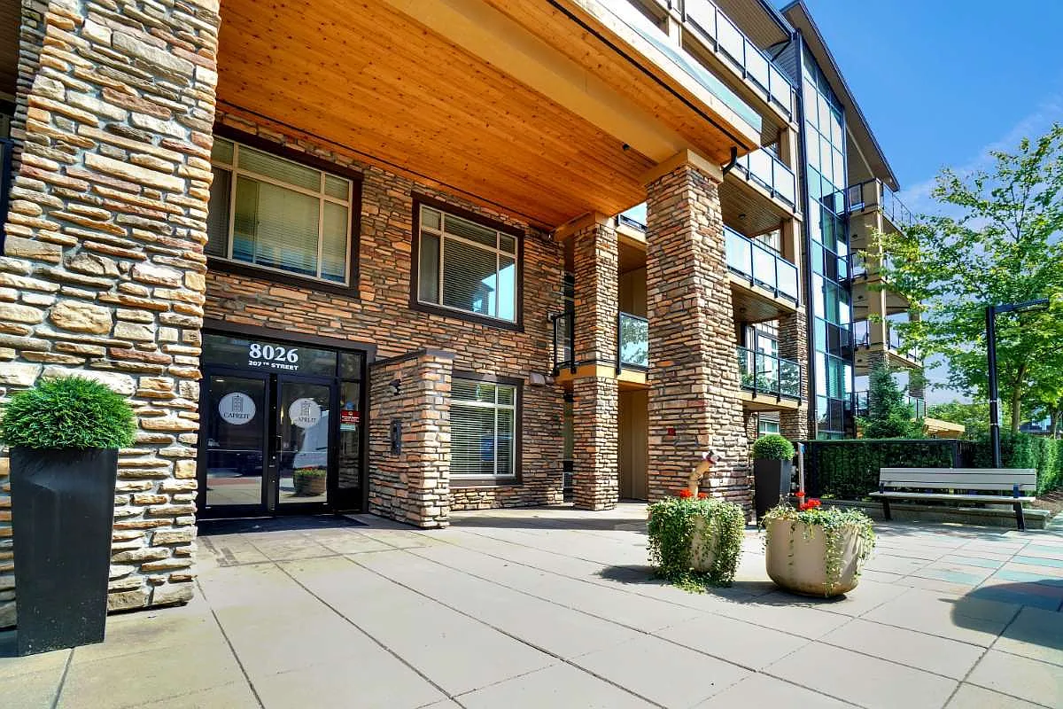 Yorkson Grove Apartments — Photo 1