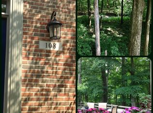 108 Kingsmeadow Ln, Blacklick, OH