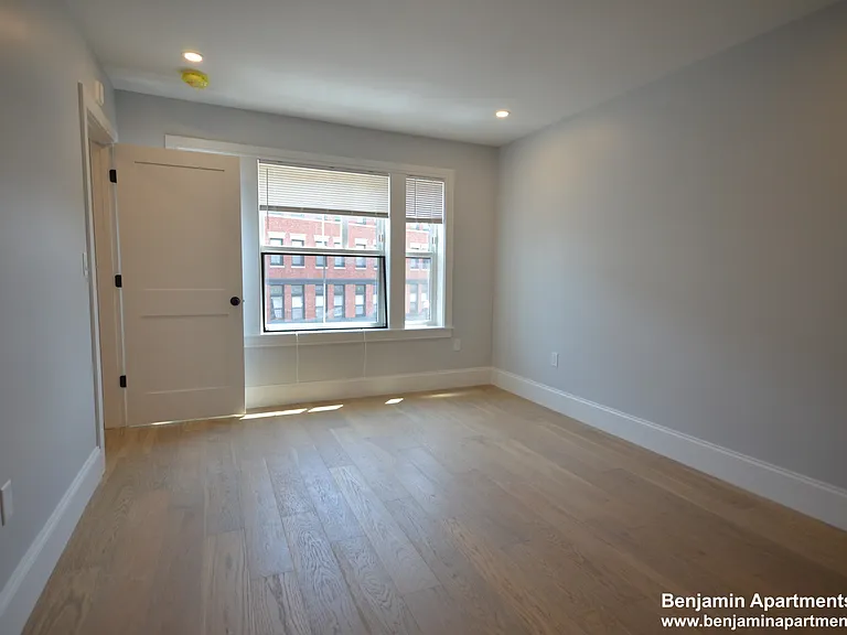 425 Market St #3 — Photo 9