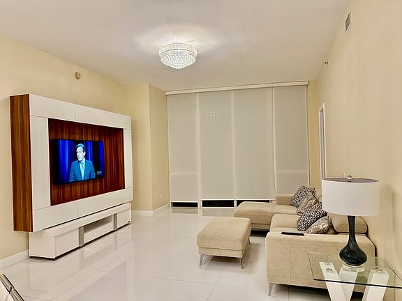 4th image of 15811 Collins Ave APT 3807