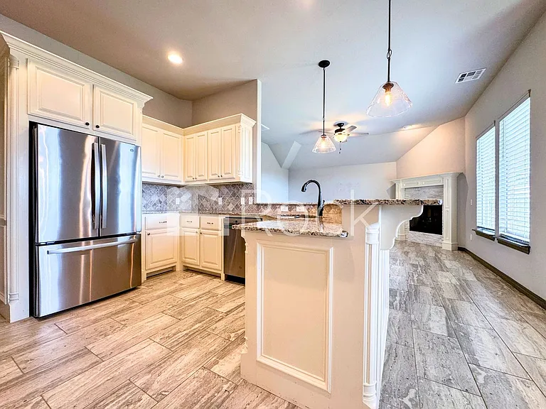 3908 Brougham Way — Photo 6