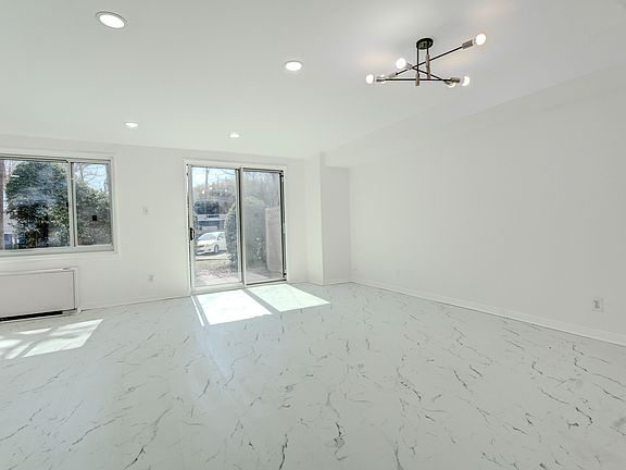 2nd image of 1900 Lyttonsville Rd APT 110