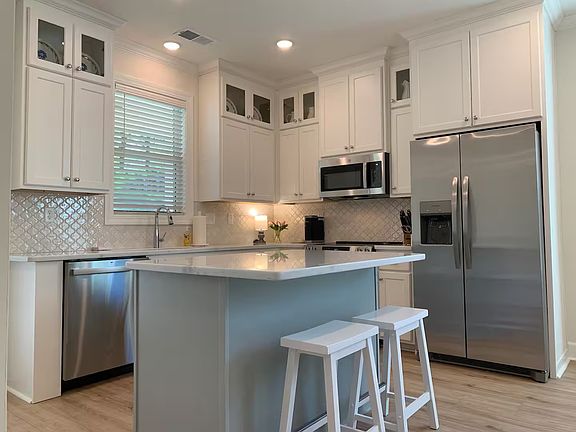 2nd image of 2159 Timber Ln